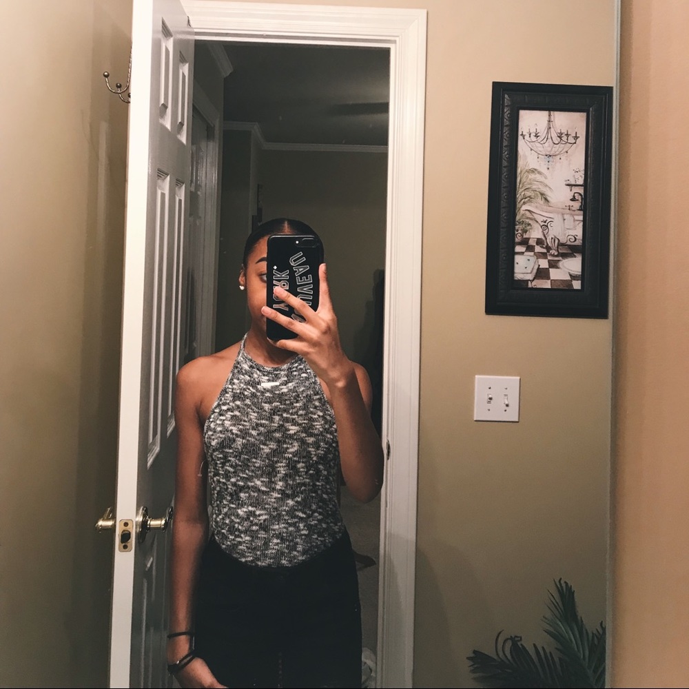halter top
